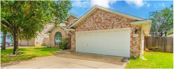 Attached, Exterior, Facade, Brick Facade, Brick Traditional