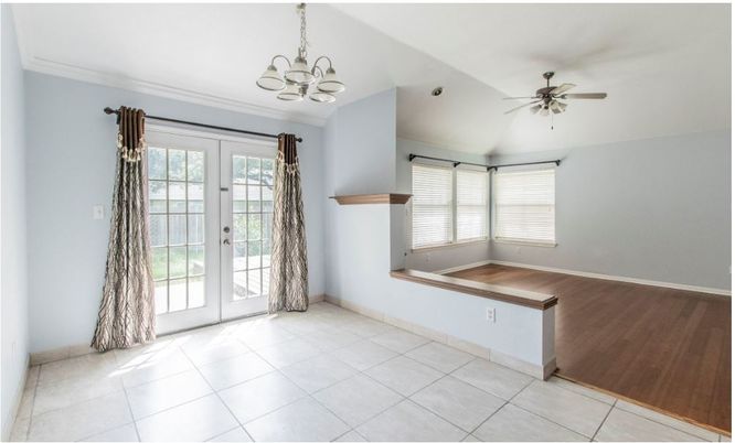 Chandelier, Empty room, Interior, Wood Texture Flooring