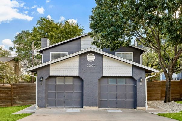 Attached, Exterior, Facade, Brick Facade, Brick Traditional