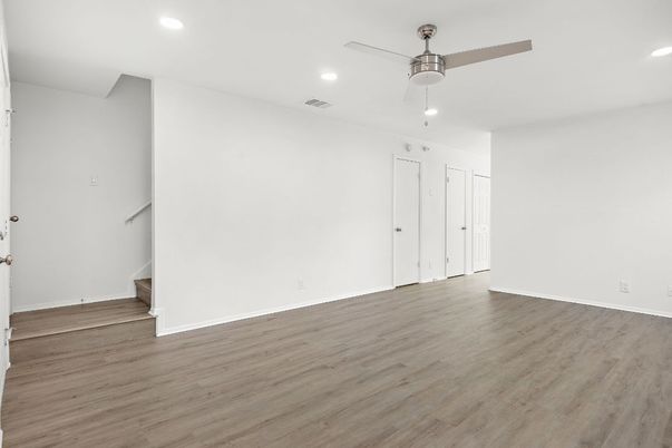 Empty room, Interior, Recessed Lighting, Wood Texture Flooring