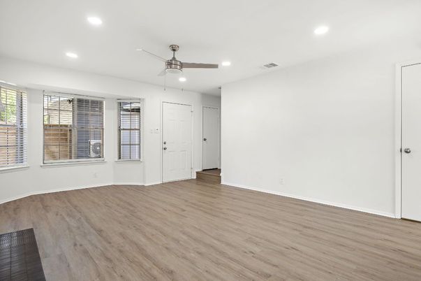 Empty room, Interior, Recessed Lighting, Wood Texture Flooring