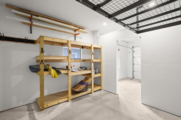 Garage, Interior