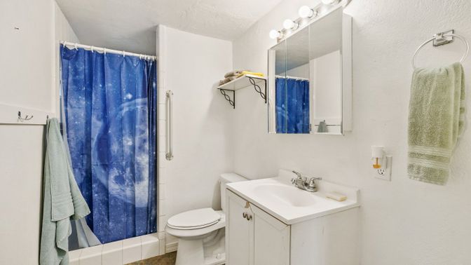Bathroom, Interior