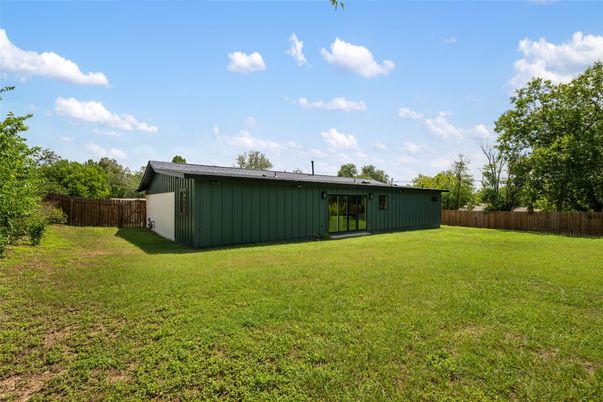 Backyard, Exterior