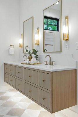 Bathroom, Dual Sink Vanities, Interior