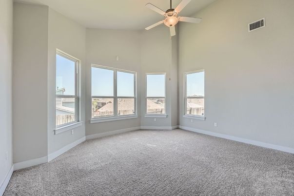 Empty room, Interior
