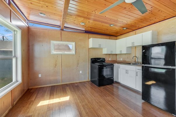 Interior, Kitchen, Recessed Lighting, Wooden Ceilings, Wood Texture Flooring