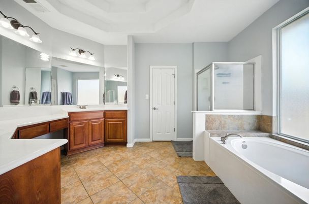 Bathroom, Dual Sink Vanities, Interior