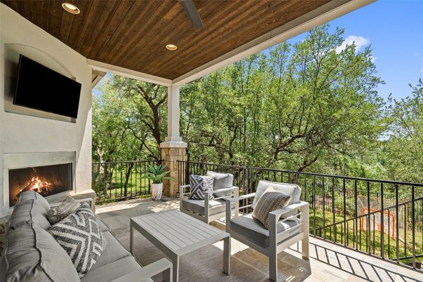 Exterior, Fireplace