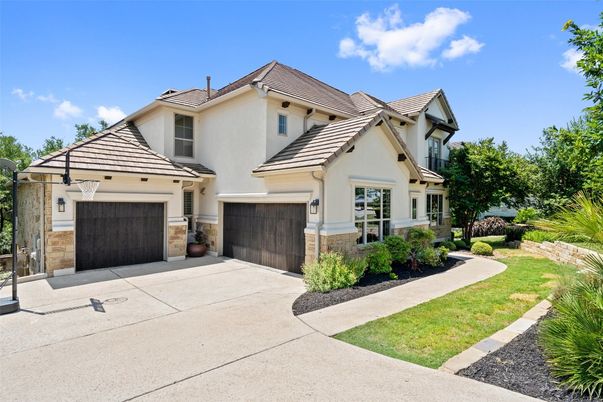 Attached, Exterior, Facade, Mediterranean