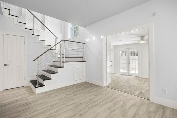 Empty room, Interior, Pendant Lights, Wood Texture Flooring