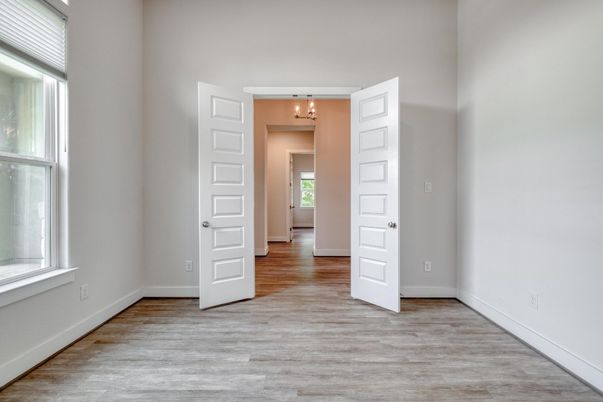 Chandelier, Empty room, Interior, Wood Texture Flooring