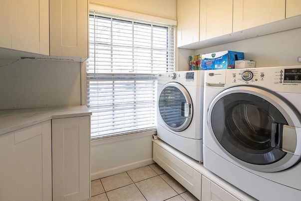 Interior, Washer