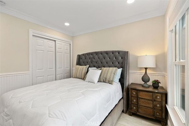 Bedroom, Interior, Recessed Lighting, Wood Texture Flooring