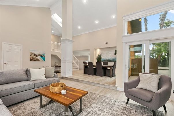 Dining room, Interior, Living room, Recessed Lighting, Wood Texture Flooring
