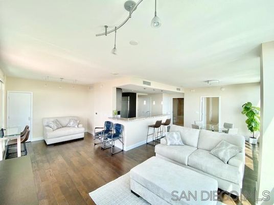 Dining room, Interior, Kitchen, Living room, Pendant Lights, Wood Texture Flooring