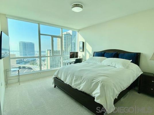 Bedroom, Interior, Water