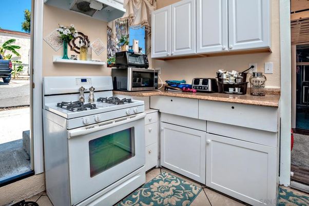 Interior, Kitchen