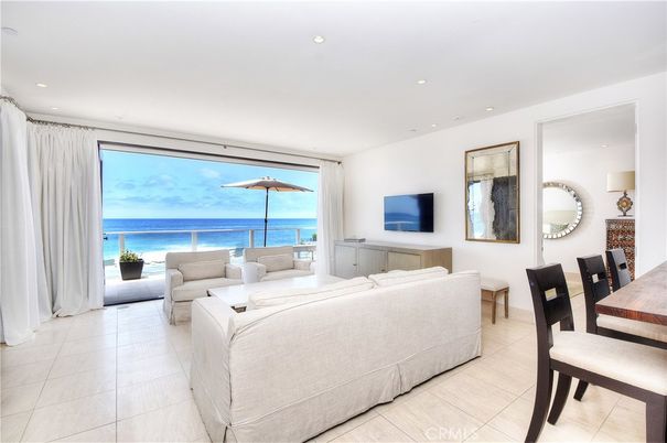 Interior, Living room, Recessed Lighting, Water