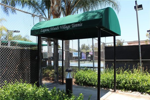 Exterior, Tennis Courts