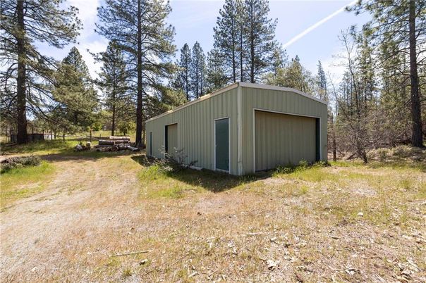 Backyard, Detached Garage, Exterior