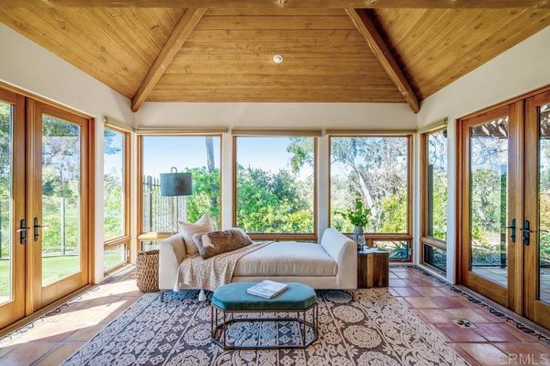 Interior, Living room, Recessed Lighting, Sun Room, Wooden Beams, Wooden Ceilings