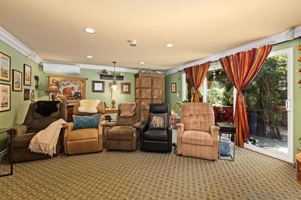 Interior, Living room, Pendant Lights, Recessed Lighting