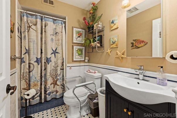 Bathroom, Interior