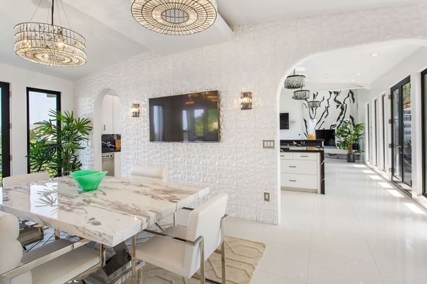 Dining room, Interior, Pendant Lights, Recessed Lighting