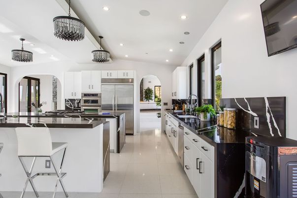 Interior, Kitchen, Pendant Lights, Recessed Lighting, Stainless Steel Appliances