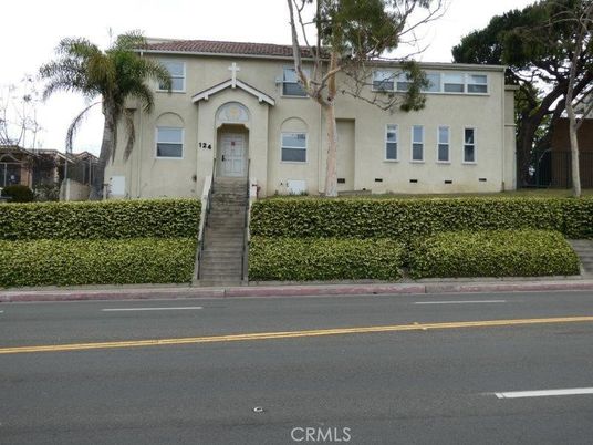 Exterior, Facade, Mediterranean