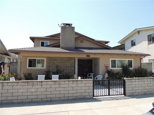 Exterior, Facade, Brick Facade, American Craftsman