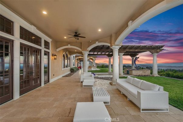 Exterior, Recessed Lighting
