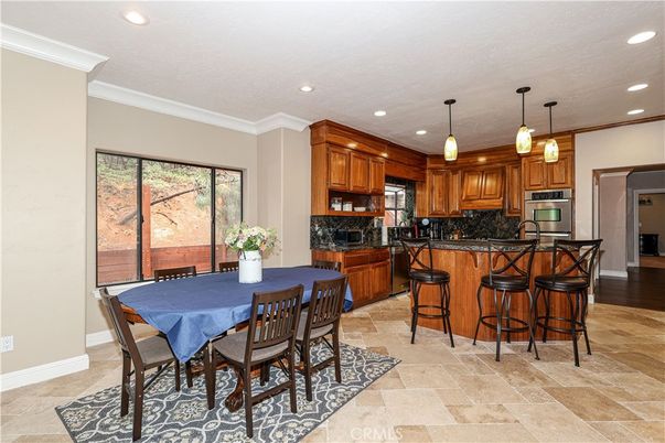 Dining room, Interior, Kitchen, Pendant Lights, Recessed Lighting, Stainless Steel Appliances