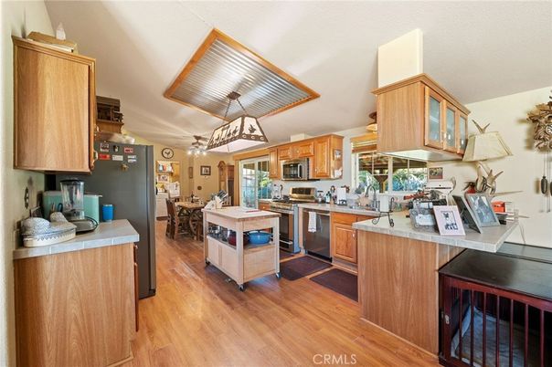 Dining room, Interior, Kitchen, Stainless Steel Appliances, Wood Texture Flooring