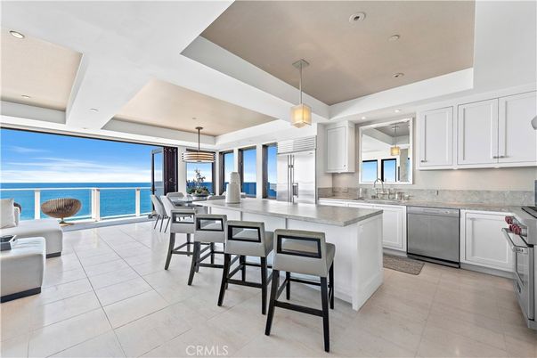 Dining room, Interior, Kitchen, Pendant Lights, Recessed Lighting, Water