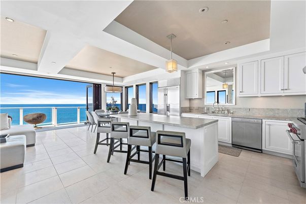 Dining room, Interior, Kitchen, Pendant Lights, Recessed Lighting, Water