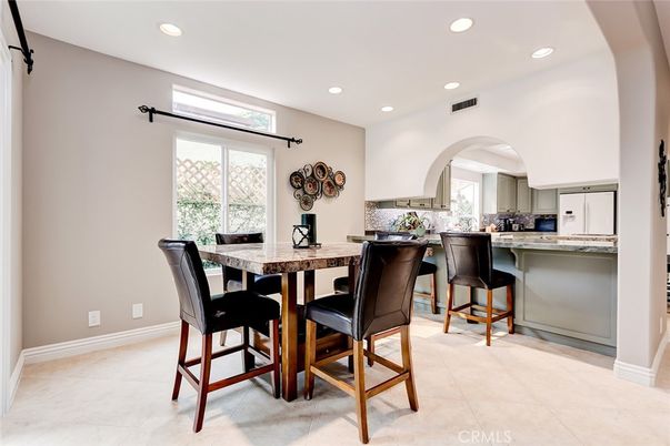 Dining room, Interior, Kitchen, Recessed Lighting