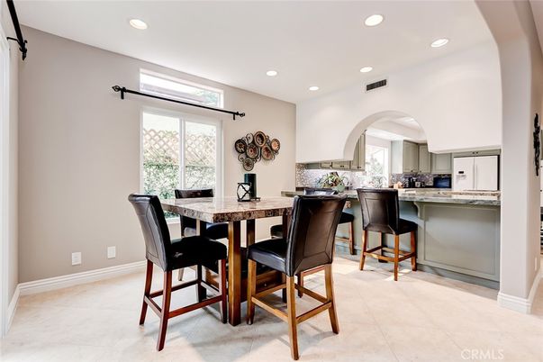 Dining room, Interior, Recessed Lighting