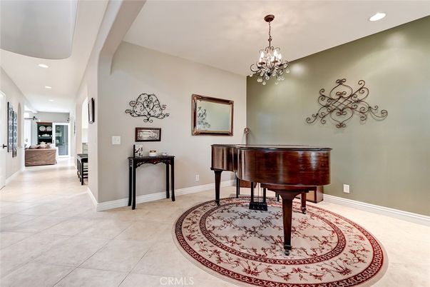 Chandelier, Interior, Piano, Recessed Lighting