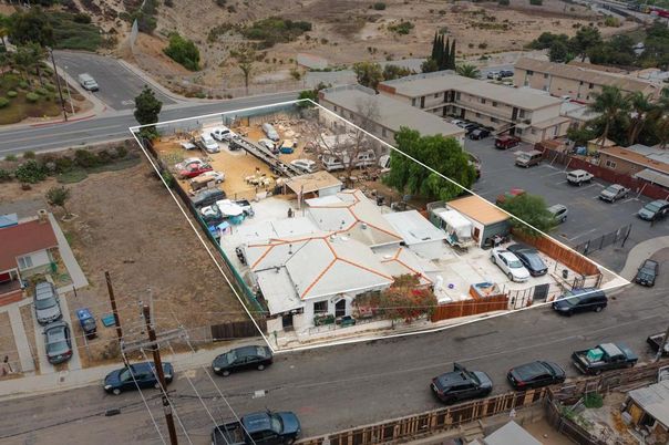 Exterior, Drone