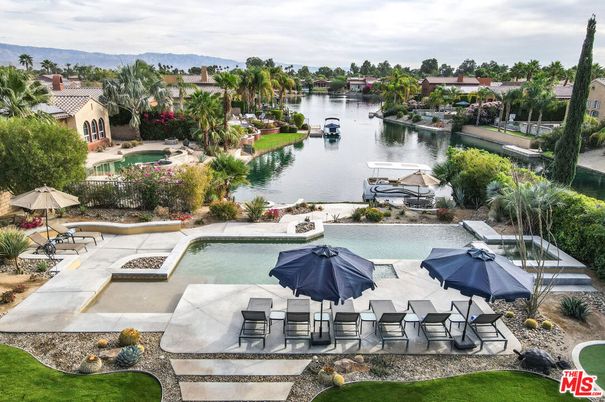 Exterior, Lake, Pool, Water