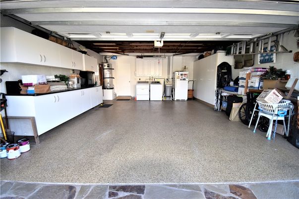 Garage, Interior, Washer