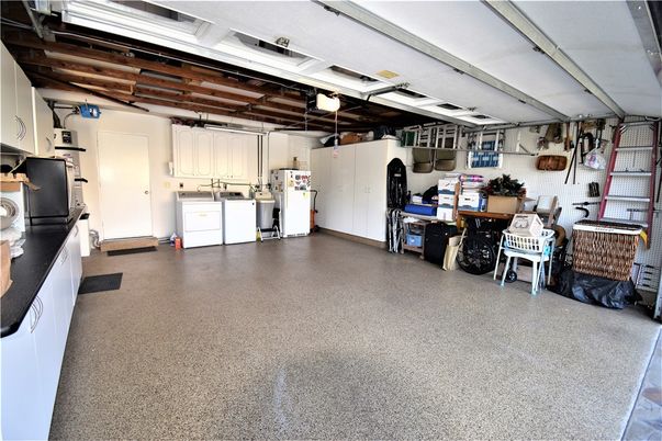 Garage, Interior, Washer