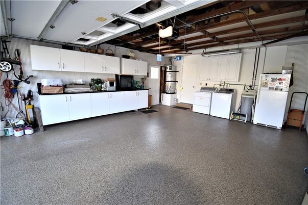 Garage, Interior, Washer