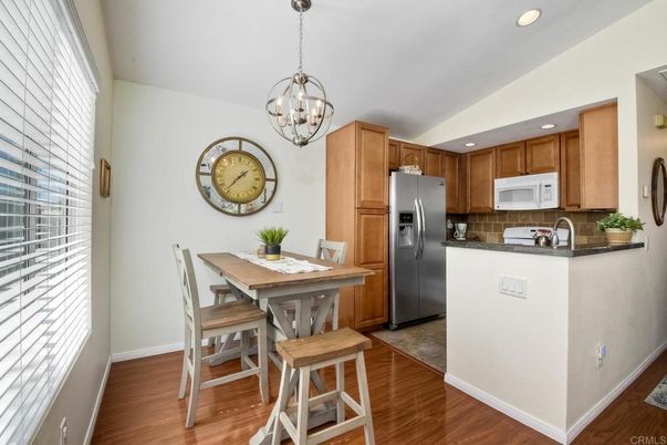 Chandelier, Dining room, Interior, Kitchen, Pendant Lights, Recessed Lighting, Wood Texture Flooring