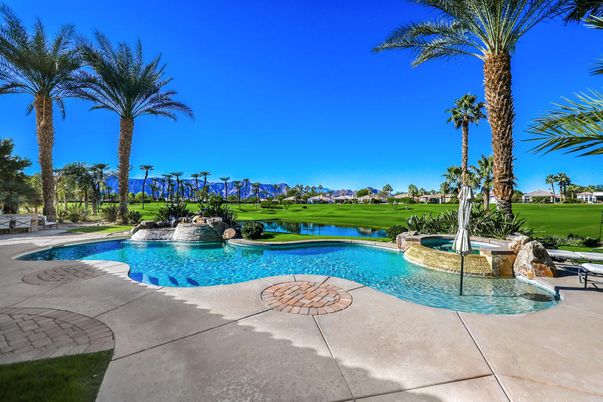 Exterior, Pool, Water