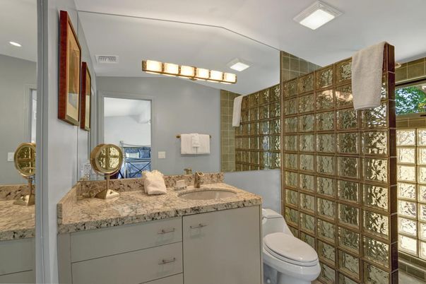 Bathroom, Interior, Recessed Lighting