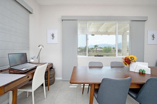 Home Office, Interior