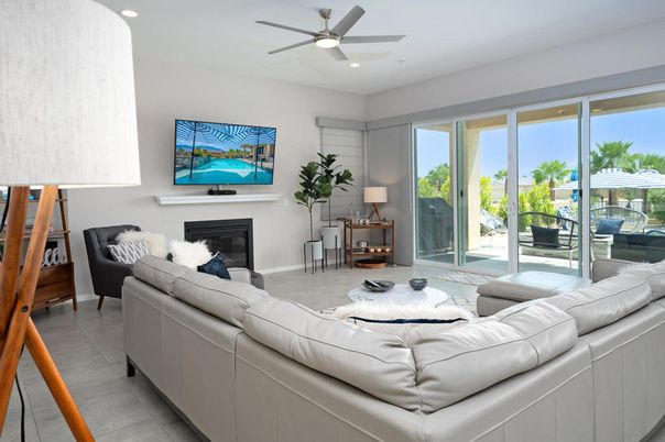 Fireplace, Interior, Living room, Recessed Lighting